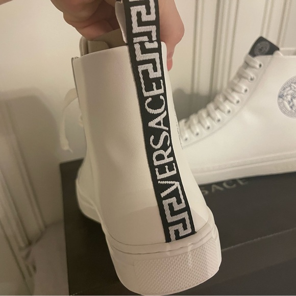 Brand new in box Versace high tops size 43 - Picture 3 of 4